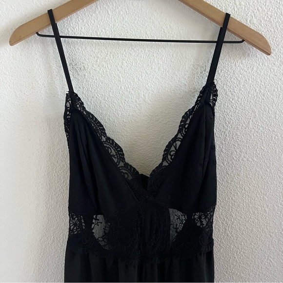NWT Blashe Black Romper Lace Midriff Wide Leg Small - Picture 3 of 9